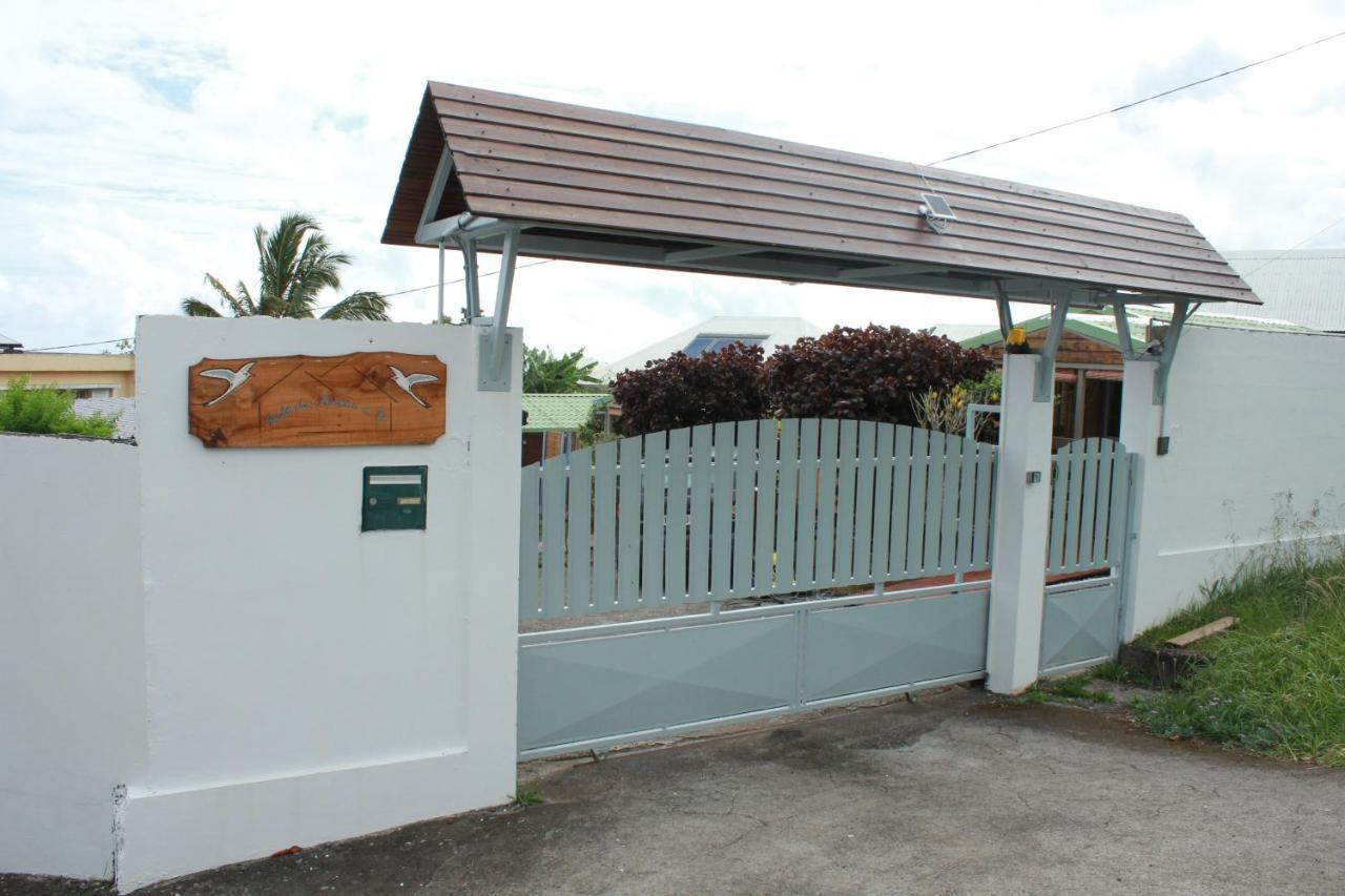 Les Bungalows Du Chateau D'O Petite-Île Bagian luar foto